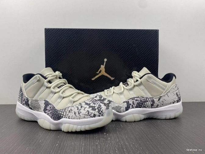 Retro Bone Snake Light Low Jordan CD6847-002 11 0214